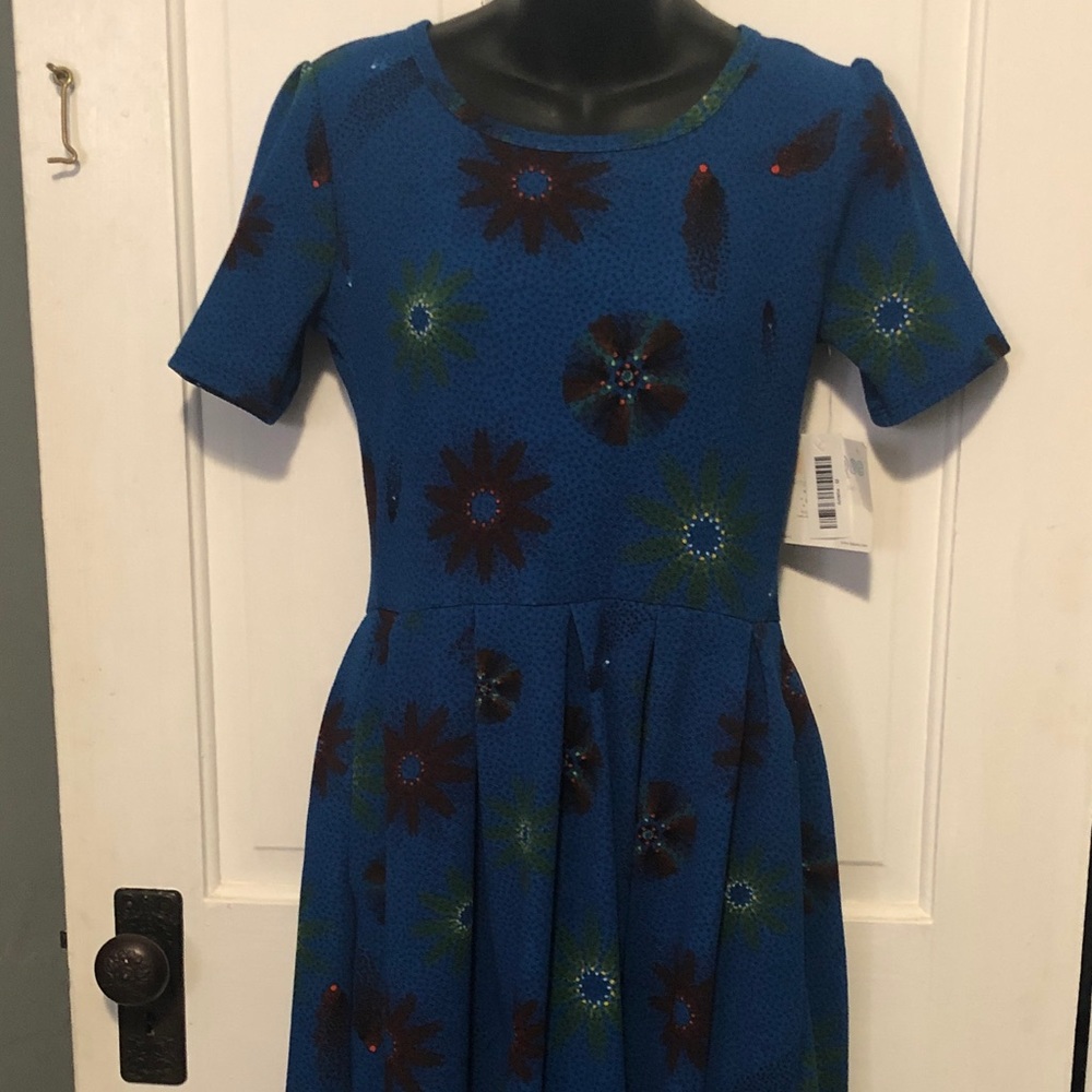 Lularoe Amelia - size M